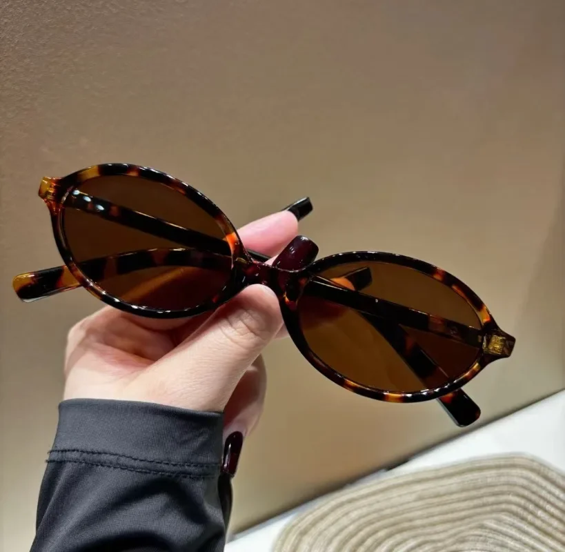 New Oval Shape Sunglasses Clas - Vintage Outdoor Fashion ulasan dan harga