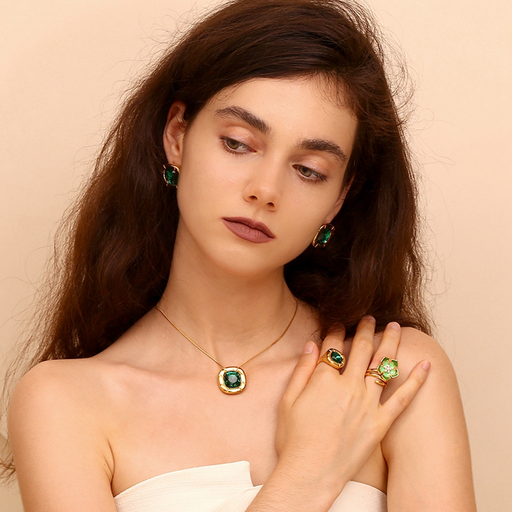 La. Muses Rounded Square Flowe - Vintage Fashion La ulasan dan harga